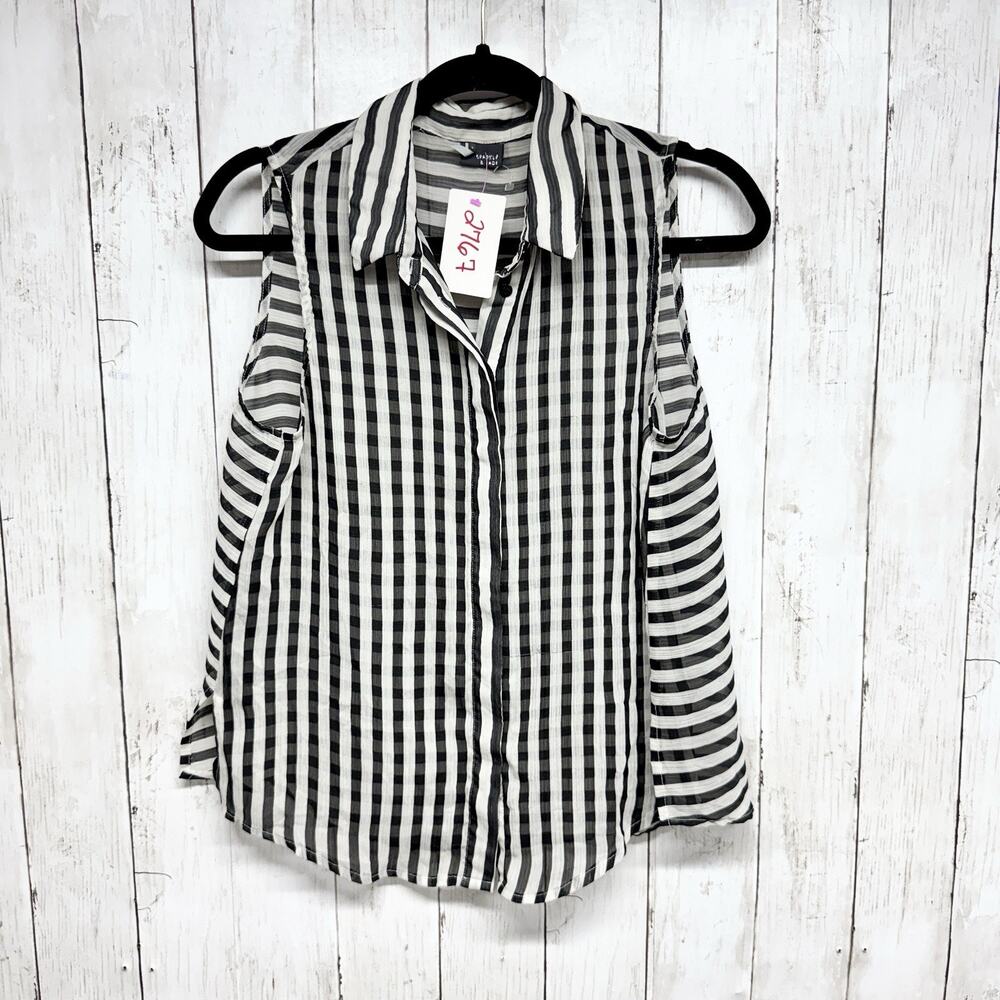 Sparkle & Fade Shirt Women Sz Small Stripe Collared Sleeveless Button Up Blouse